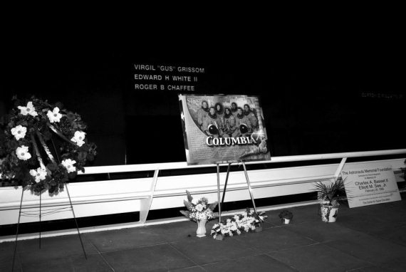 Иллюстрация к книге — Секреты американской космонавтики [i_108.jpg]