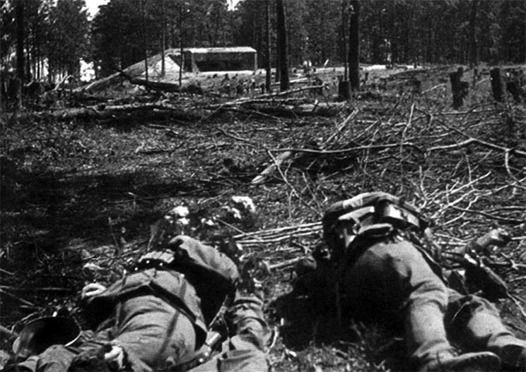 Иллюстрация к книге — Вторжение. 22 июня 1941 года [_121.jpg]