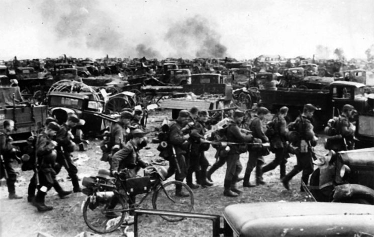 Иллюстрация к книге — Вторжение. 22 июня 1941 года [_37.jpg]