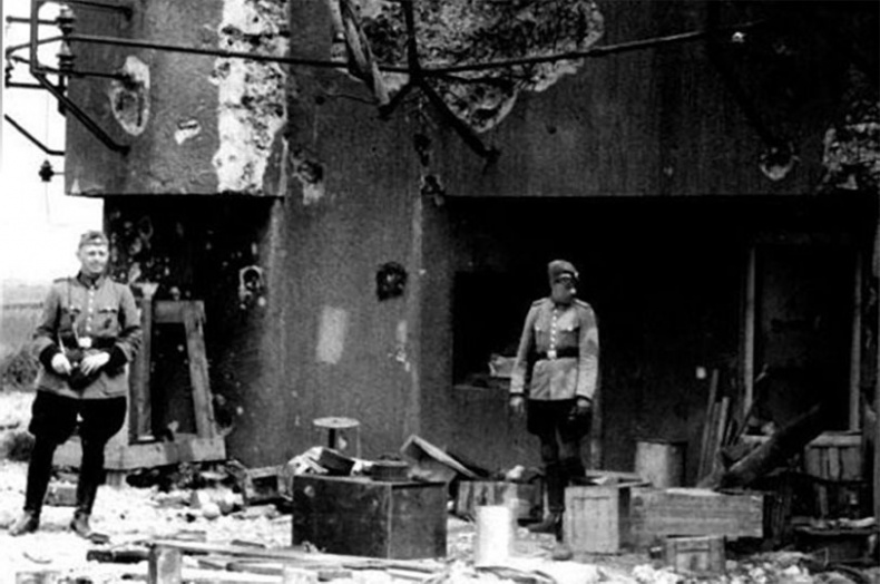 Иллюстрация к книге — Вторжение. 22 июня 1941 года [_5.jpg]