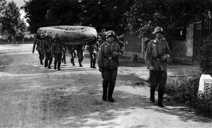 Иллюстрация к книге — Вторжение. 22 июня 1941 года [_70.jpg]