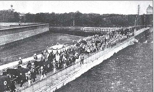 Иллюстрация к книге — Печальные ритуалы императорской России [i_170.jpg]