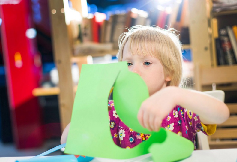 Иллюстрация к книге — О детском рисовании [documentnamee_83_fmt.jpg_0.jpg]