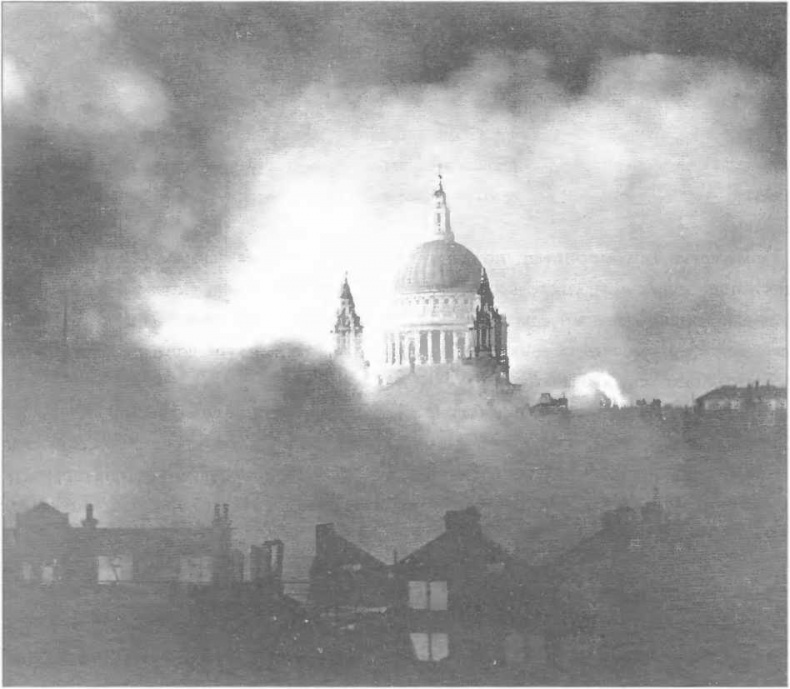 Иллюстрация к книге — Оккультные тайны Третьего рейха. Темные силы, освобожденные нацистами [i_053.jpg]