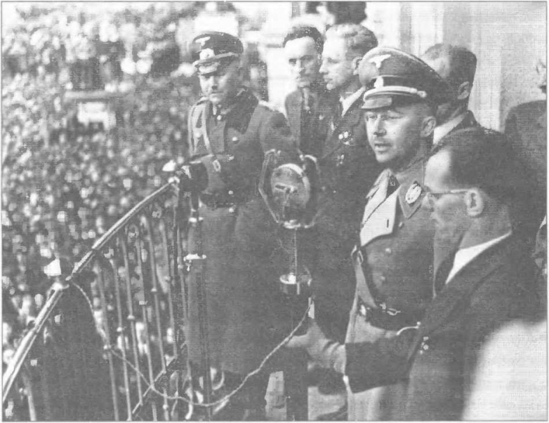 Иллюстрация к книге — Оккультные тайны Третьего рейха. Темные силы, освобожденные нацистами [i_060.jpg]