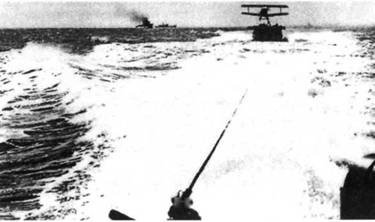 Иллюстрация к книге — Авианосцы, том 1 [pic_57.jpg]