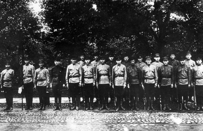 Иллюстрация к книге — Уголовный розыск. Петроград - Ленинград - Петербург [img_id010.jpg]