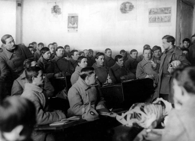 Иллюстрация к книге — Уголовный розыск. Петроград - Ленинград - Петербург [img_id013.jpg]