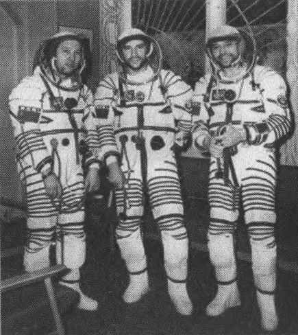 Иллюстрация к книге — Звездные войны: Американская Республика против Советской Империи [_30.jpg]