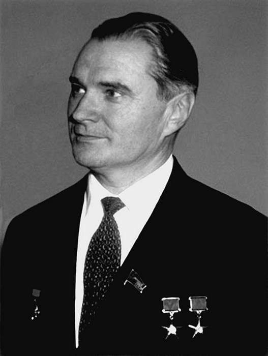 Иллюстрация к книге — Путь к звездам. Из истории советской космонавтики [i_010.jpg]