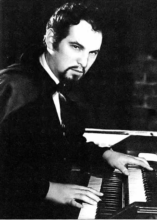 Иллюстрация к книге — Тайная жизнь сатаниста. Авторизованная биография Антона ЛаВея [i_009.jpg]