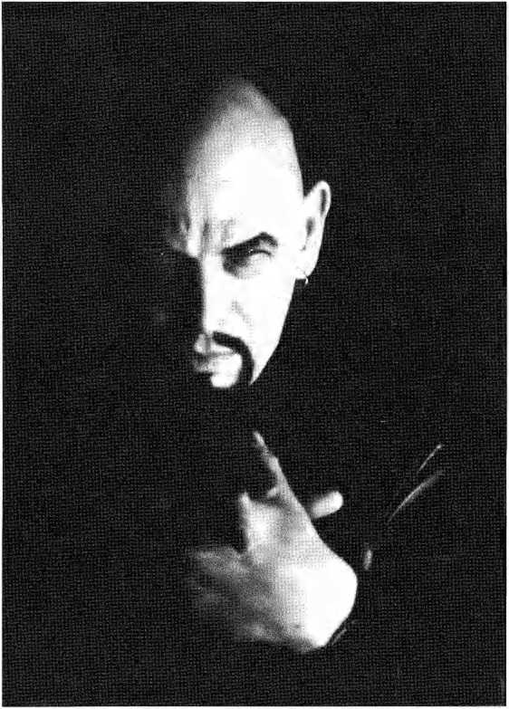 Иллюстрация к книге — Тайная жизнь сатаниста. Авторизованная биография Антона ЛаВея [i_027.jpg]