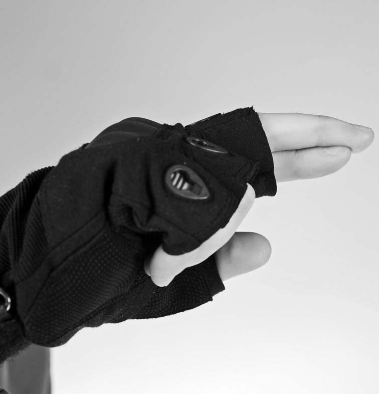 Иллюстрация к книге — Самозащита без оружия. Как победить в драке на улице, не владея боевыми искусствами [i_083.jpg]