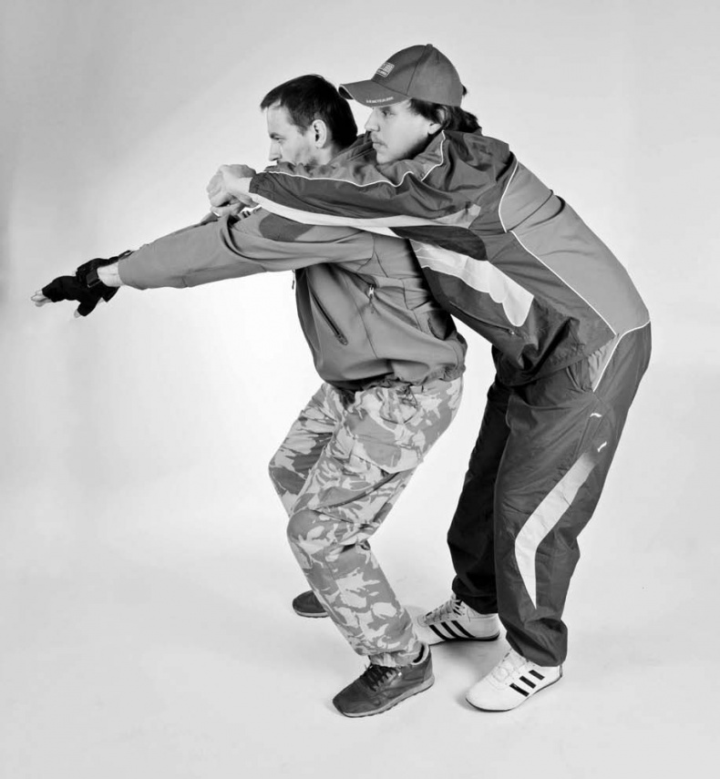 Иллюстрация к книге — Самозащита без оружия. Как победить в драке на улице, не владея боевыми искусствами [i_101.jpg]