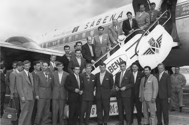 Иллюстрация к книге — Мяч, пробитый им, и теперь летит над землей. Древо памяти Валентина Бубукина [_17.jpg]