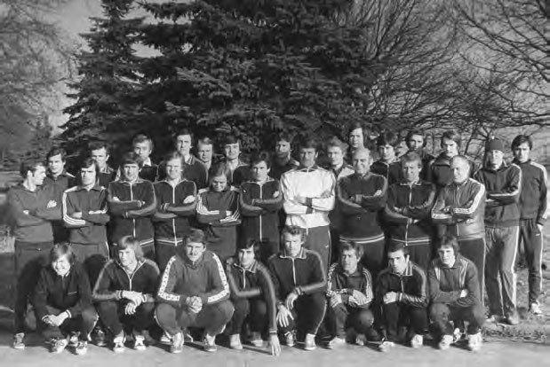 Иллюстрация к книге — Мяч, пробитый им, и теперь летит над землей. Древо памяти Валентина Бубукина [_29.jpg]