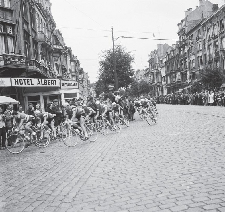 Иллюстрация к книге — История Франции [_321.jpg]