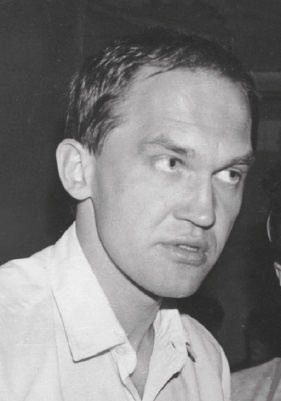 Иллюстрация к книге — Наутилус Помпилиус. Мы вошли в эту воду однажды [i_023.jpg]