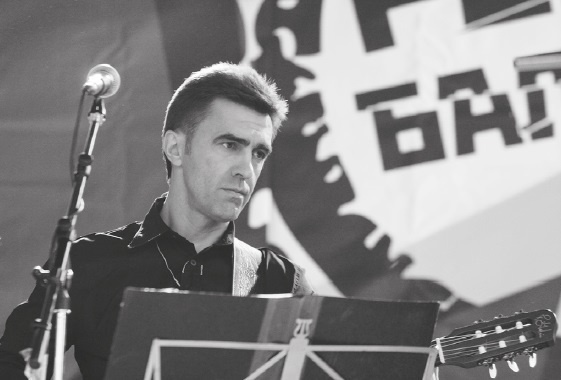 Иллюстрация к книге — Наутилус Помпилиус. Мы вошли в эту воду однажды [i_068.jpg]