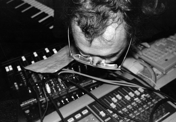 Иллюстрация к книге — Наутилус Помпилиус. Мы вошли в эту воду однажды [i_091.jpg]