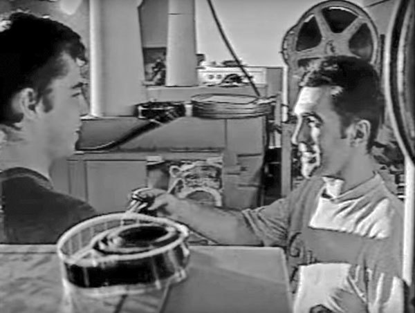 Иллюстрация к книге — Наутилус Помпилиус. Мы вошли в эту воду однажды [i_097.jpg]