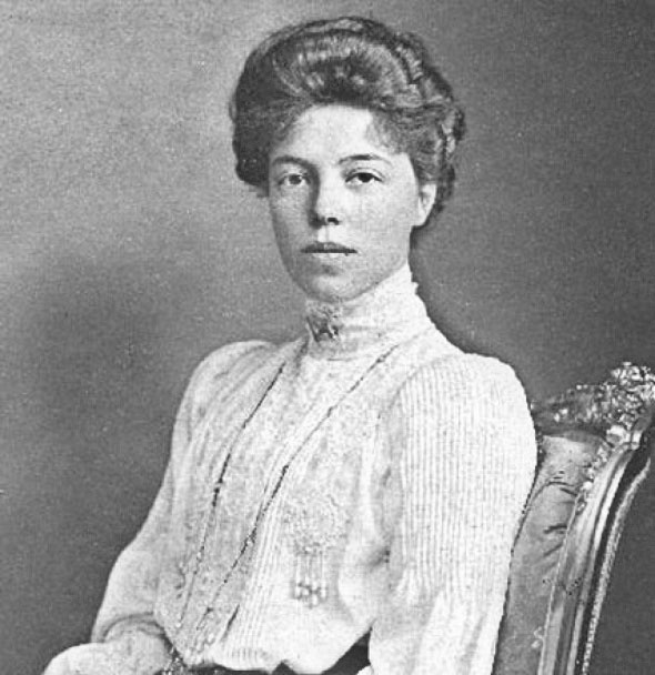 Иллюстрация к книге — Быть императрицей. Повседневная жизнь на троне [i_027.jpg]