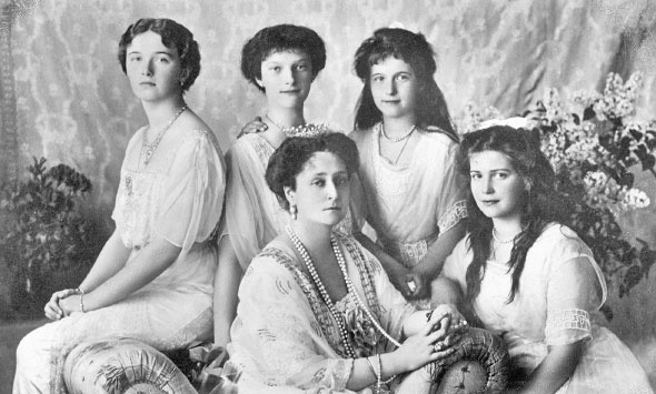 Иллюстрация к книге — Быть императрицей. Повседневная жизнь на троне [i_028.jpg]