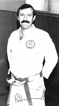 Иллюстрация к книге — Энциклопедия каратэ. История и философия, теория и практика, педагогические принципы и методики обучения [_120_fmt.jpg]