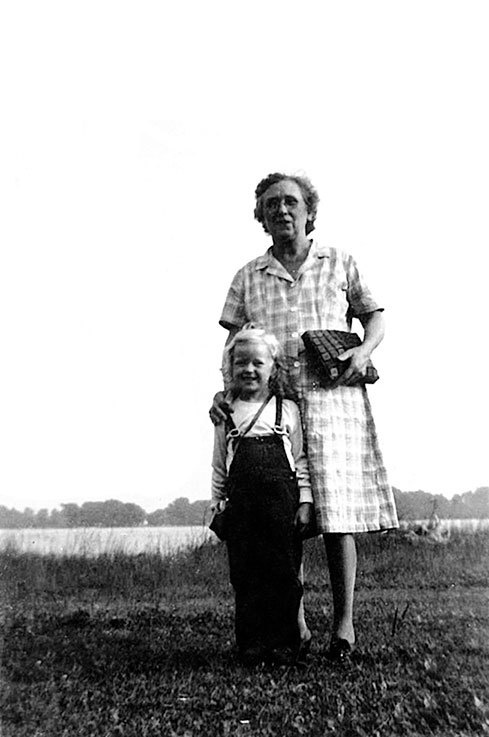 Иллюстрация к книге — Мод. Откровенная история одной семьи [i_004.jpg]