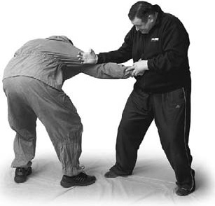 Иллюстрация к книге — Оздоровительно-боевая система &quot;Белый Медведь&quot; [_75.jpg]