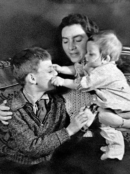 Иллюстрация к книге — Но кто мы и откуда [i_002.jpg]