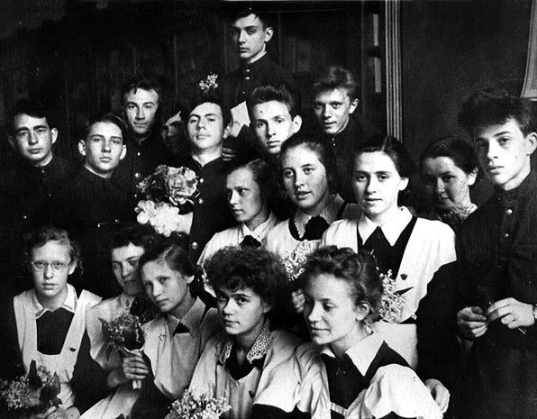 Иллюстрация к книге — Но кто мы и откуда [i_015.jpg]