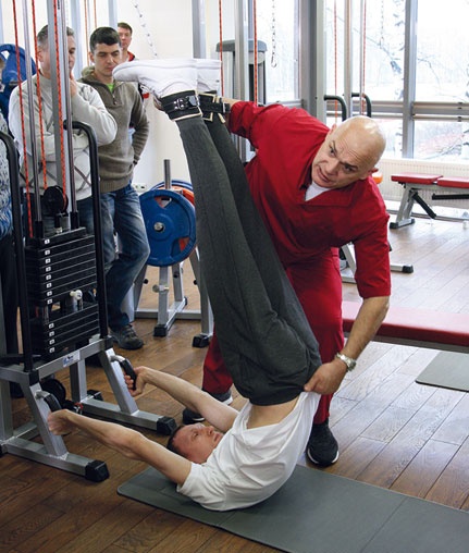 Иллюстрация к книге — Домашние уроки здоровья. Гимнастика без тренажеров [i_005.jpg]