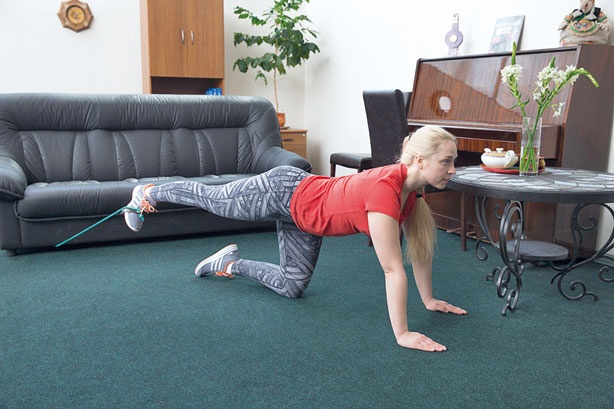 Иллюстрация к книге — Домашние уроки здоровья. Гимнастика без тренажеров [i_023.jpg]