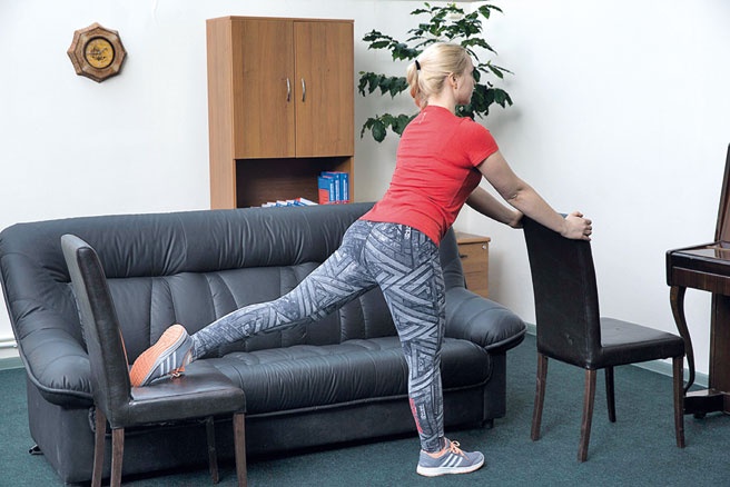 Иллюстрация к книге — Домашние уроки здоровья. Гимнастика без тренажеров [i_043.jpg]