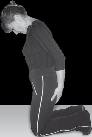 Иллюстрация к книге — Йога для офисных работников. Целебные комплексы от "сидячих болезней" [i_072.jpg]