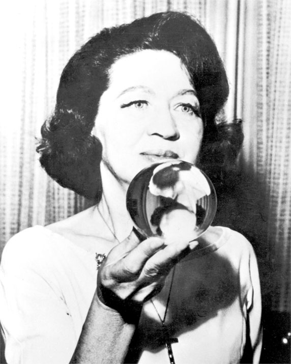 Иллюстрация к книге — Тайны пророчеств и предсказаний [i_027.jpg]