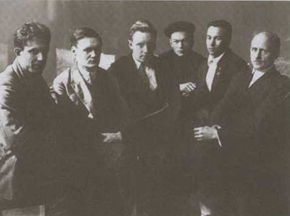 Иллюстрация к книге — Расплетин [i_016.jpg]