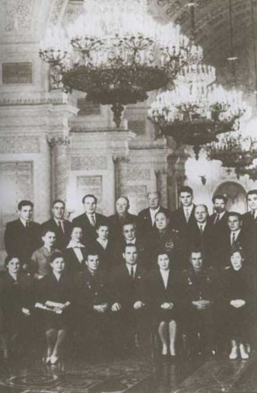 Иллюстрация к книге — Расплетин [i_043.jpg]