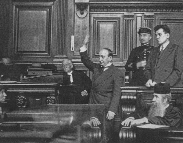 Иллюстрация к книге — Плевицкая [i_027.jpg]