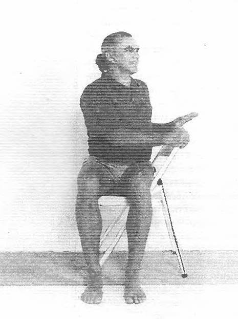 Иллюстрация к книге — Новая йога для тех, кому за 50: обратите вспять процессы старения. Руководство по йоге для людей среднего и старшего возраста [image19.jpg]