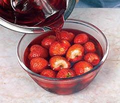 Иллюстрация к книге — Кулинарная коллекция. Шаг за шагом [desserts_30_4.jpg]