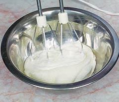 Иллюстрация к книге — Кулинарная коллекция. Шаг за шагом [desserts_35_1.jpg]