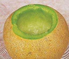 Иллюстрация к книге — Кулинарная коллекция. Шаг за шагом [desserts_42_2.jpg]