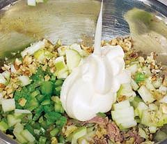 Иллюстрация к книге — Кулинарная коллекция. Шаг за шагом [snacks_17_5.jpg]