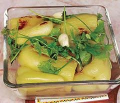 Иллюстрация к книге — Кулинарная коллекция. Шаг за шагом [snacks_44_3.jpg]