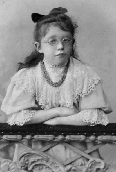 Иллюстрация к книге — Русская и советская кухня в лицах. Непридуманная история [i_115.jpg]