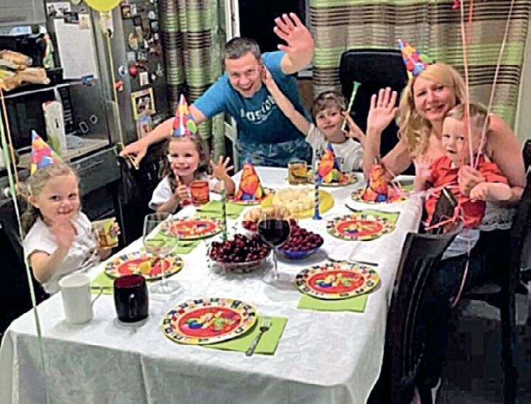 Иллюстрация к книге — Караван счастливых историй [_162_2.jpg]