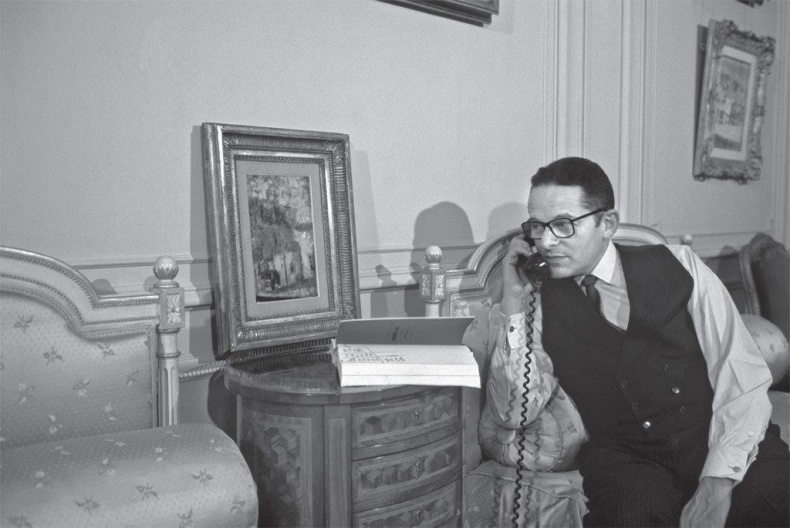 Иллюстрация к книге — Галерея аферистов. История искусства и тех, кто его продает [i_009.jpg]