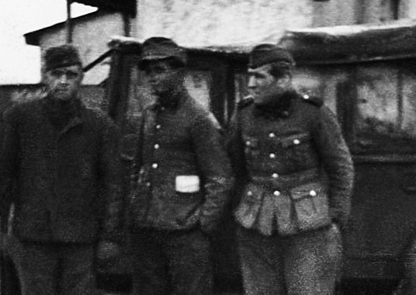 Иллюстрация к книге — Тяжелые бои на Восточном фронте [i_004.jpg]